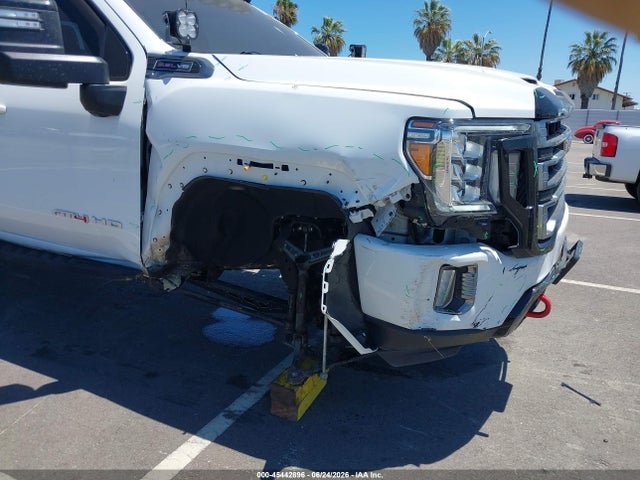 45442896 :رقم المزاد ، 1GT49PE78NF167118 vin ، 2022 Gmc Sierra 2500hd 4wd  Standard Bed At4 مزاد بيع