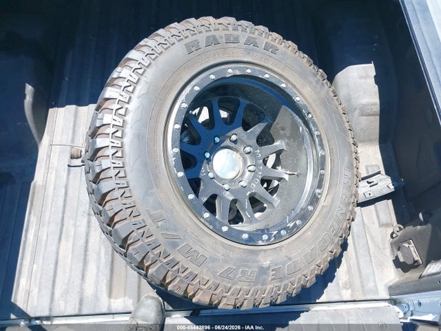 45442896 :رقم المزاد ، 1GT49PE78NF167118 vin ، 2022 Gmc Sierra 2500hd 4wd  Standard Bed At4 مزاد بيع