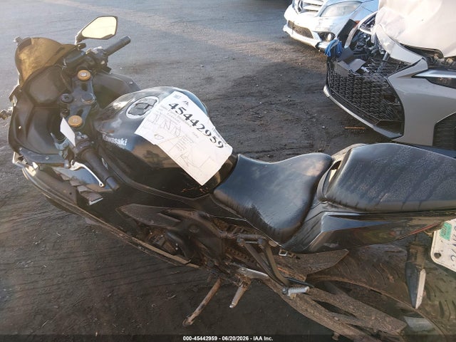 Kawasaki Zx400 S 2024 ML5ZXCS14RDA09961 Image 3