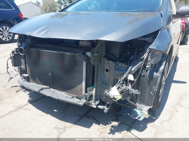 Toyota Prius Prime Xle 2020 JTDKARFP5L3137615 Image 6