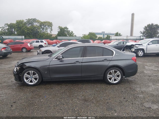 BMW 330e Iperformance 2017 WBA8E1C36HA159348 Image 15
