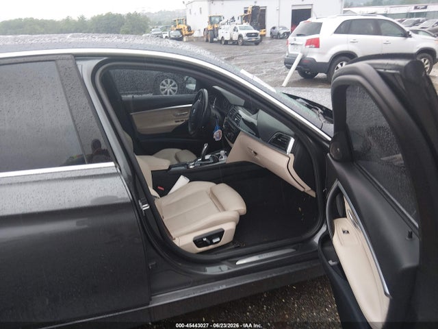 BMW 330e Iperformance 2017 WBA8E1C36HA159348 Image 5