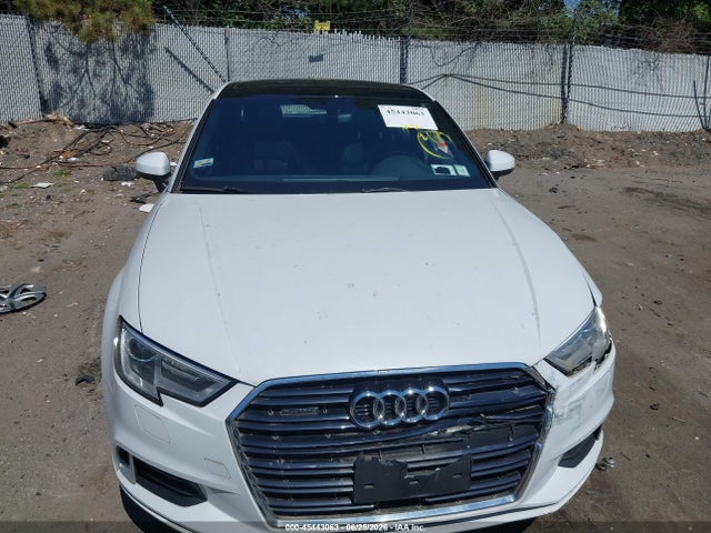 Продажа на аукционе авто 2019 Audi A3 45 Premium, vin: WAUBEGFF7K1016611, номер лота: 45443063