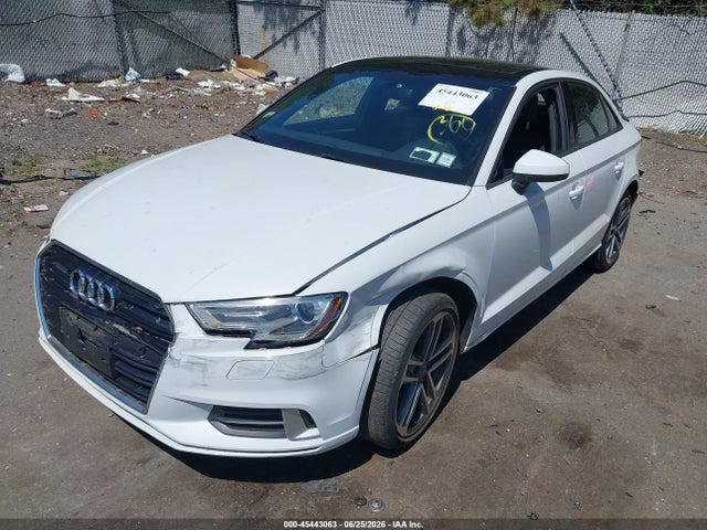 Продажа на аукционе авто 2019 Audi A3 45 Premium, vin: WAUBEGFF7K1016611, номер лота: 45443063