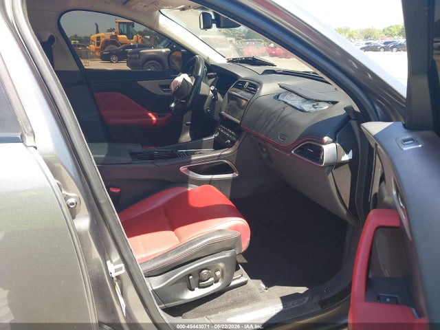 45443071 :رقم المزاد ، SADCL2BV8HA081381 vin ، 2017 Jaguar F-pace 35t R-sport مزاد بيع