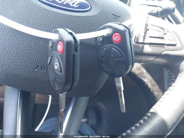 1FMCU9G95HUB89917 Ford ESCAPE SE