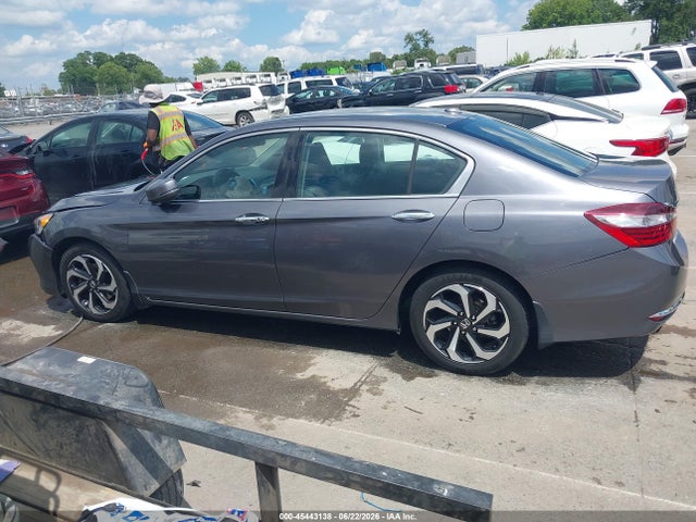 Продаж на аукціоні авто 2017 Honda Accord Ex-l V6, vin: 1HGCR3F81HA041133, номер лоту: 45443138