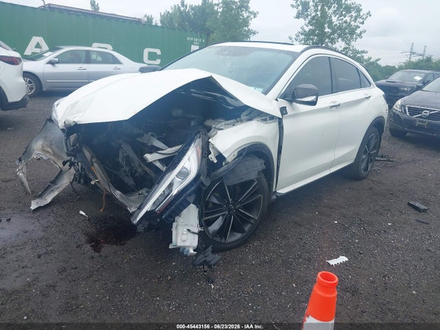 45443156 :رقم المزاد ، 3PCAJ5J31NF101676 vin ، 2022 Infiniti Qx55 Luxe Awd مزاد بيع