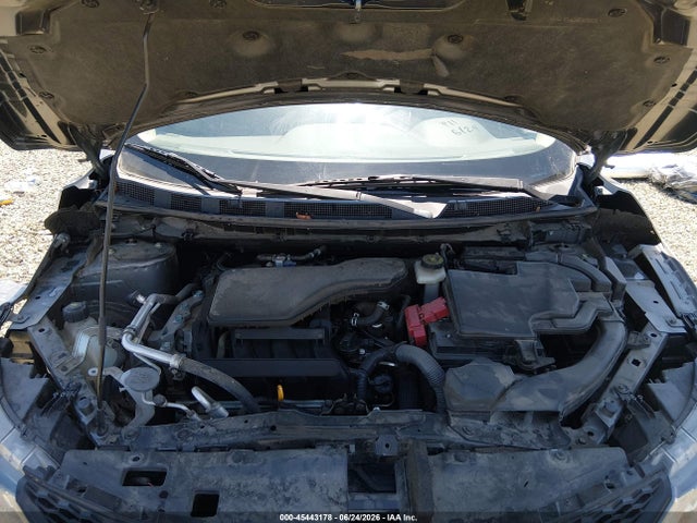 JN1BJ1CR0JW257442 Nissan Rogue Sport S