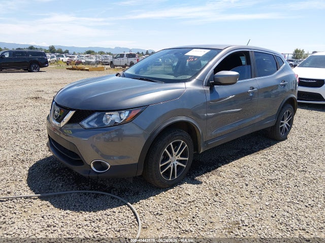 JN1BJ1CR0JW257442 Nissan Rogue Sport S