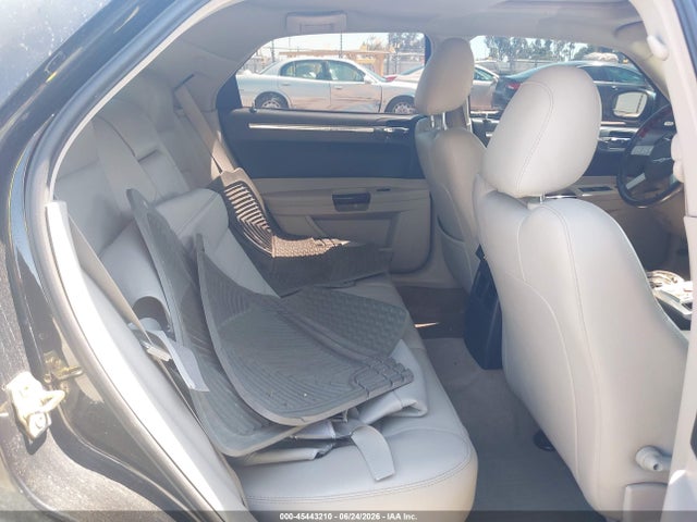 45443210 :رقم المزاد ، 2C3LA63H16H527505 vin ، 2006 Chrysler 300c مزاد بيع