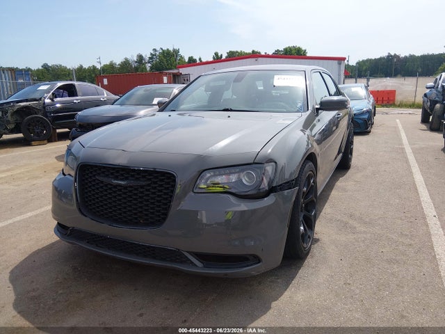 45443223 :رقم المزاد ، 2C3CCABG4KH515428 vin ، 2019 Chrysler 300 300s مزاد بيع