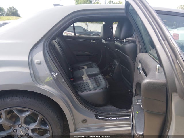 45443223 :رقم المزاد ، 2C3CCABG4KH515428 vin ، 2019 Chrysler 300 300s مزاد بيع