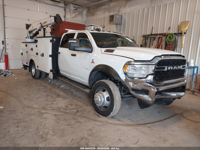 45443239 :رقم المزاد ، 3C7WRNFL4RG182182 vin ، 2024 Ram 5500 Chassis Tradesman/slt/laramie/limited مزاد بيع