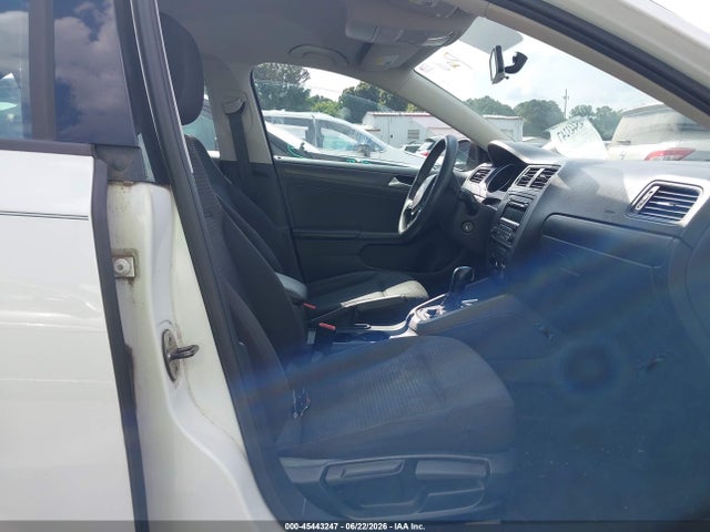 Продаж на аукціоні авто 2015 Volkswagen Jetta 2.0l S, vin: 3VW2K7AJ1FM350839, номер лоту: 45443247