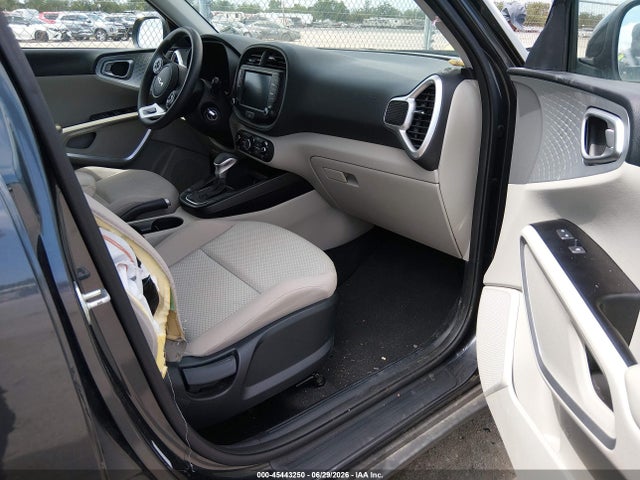 KIA SOUL LX 2022 KNDJ23AU2N7798324 Image 5