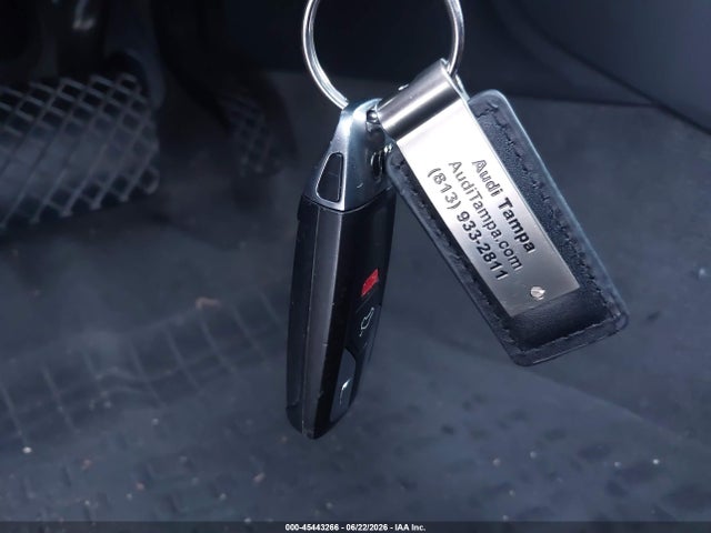 Продаж на аукціоні авто 2018 Audi Q5 2.0t Premium/2.0t Tech Premium, vin: WA1BNAFY8J2008165, номер лоту: 45443266