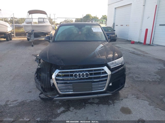 Продаж на аукціоні авто 2018 Audi Q5 2.0t Premium/2.0t Tech Premium, vin: WA1BNAFY8J2008165, номер лоту: 45443266