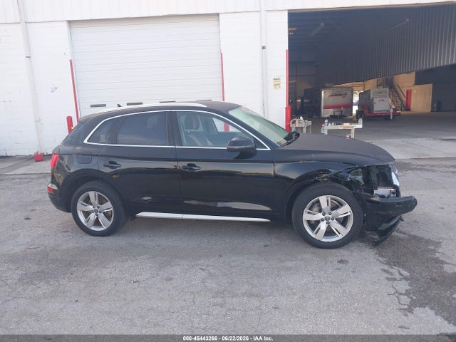 Продаж на аукціоні авто 2018 Audi Q5 2.0t Premium/2.0t Tech Premium, vin: WA1BNAFY8J2008165, номер лоту: 45443266