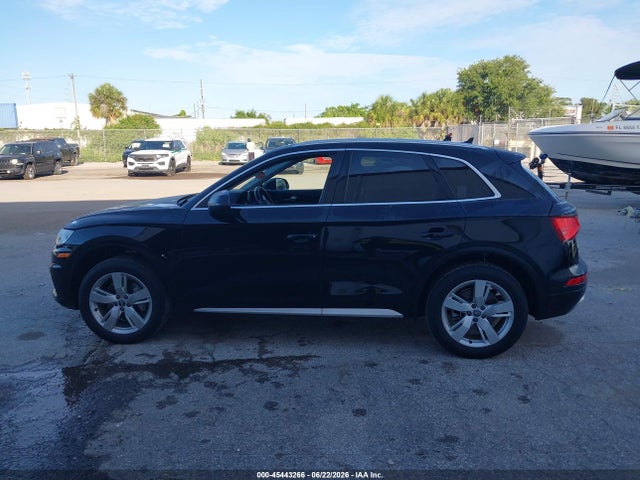 Продаж на аукціоні авто 2018 Audi Q5 2.0t Premium/2.0t Tech Premium, vin: WA1BNAFY8J2008165, номер лоту: 45443266
