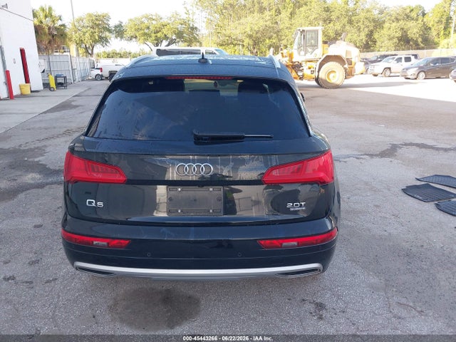 Продаж на аукціоні авто 2018 Audi Q5 2.0t Premium/2.0t Tech Premium, vin: WA1BNAFY8J2008165, номер лоту: 45443266