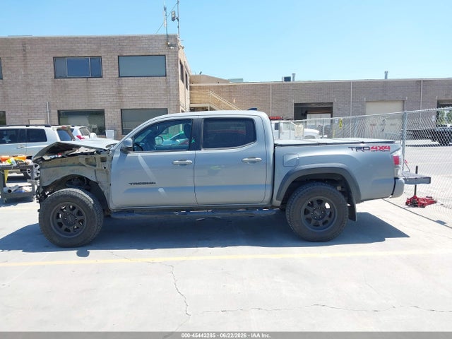 3TMCZ5AN0LM309320 Toyota Tacoma Trd Off-road