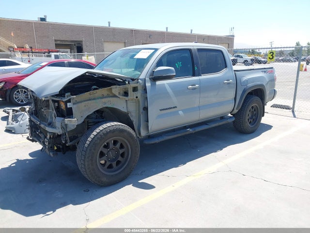 3TMCZ5AN0LM309320 Toyota Tacoma Trd Off-road
