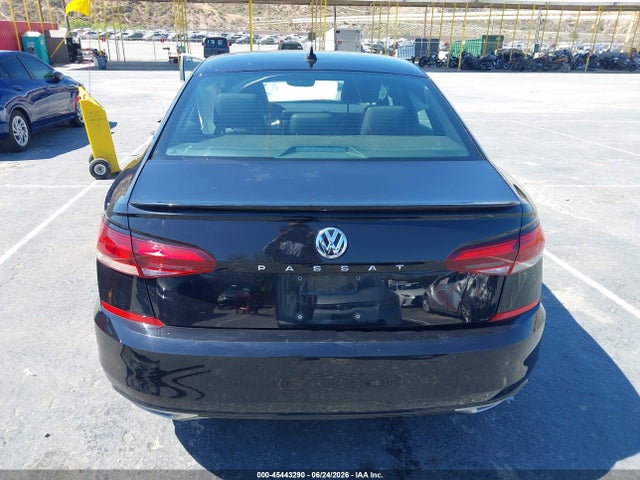 1VWMA7A32MC008859 Volkswagen Passat 2.0t R-line