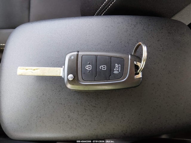 45443306 :رقم المزاد ، KMHRC8A34NU201174 vin ، 2022 Hyundai Venue Sel مزاد بيع