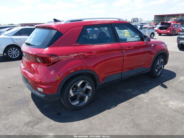 45443306 :رقم المزاد ، KMHRC8A34NU201174 vin ، 2022 Hyundai Venue Sel مزاد بيع