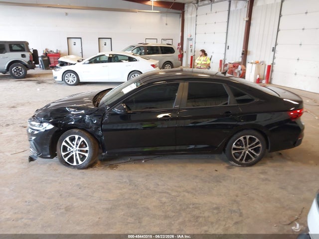 2025 Volkswagen Jetta 1.5t Sport მანქანა იყიდება აუქციონზე, vin: 3VWBX7BU3SM104394, აუქციონის ნომერი: 45443315