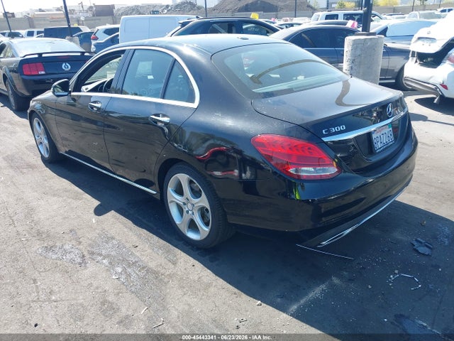 55SWF4JB8JU263080 Mercedes-Benz C 300