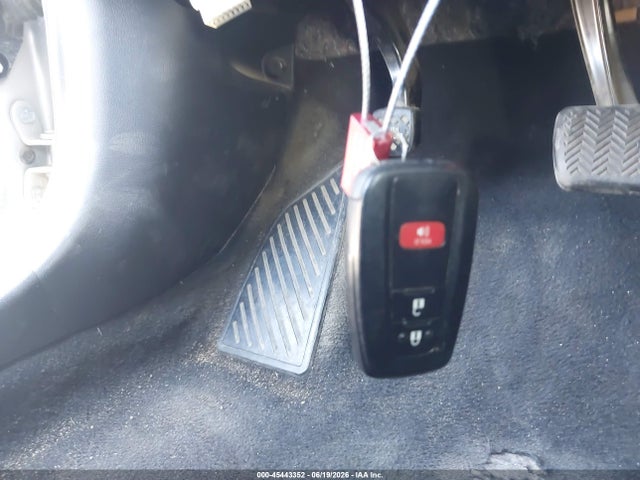 Toyota Prius Four 2016 JTDKARFU0G3505601 Image 11