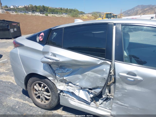 Toyota Prius Four 2016 JTDKARFU0G3505601 Image 6