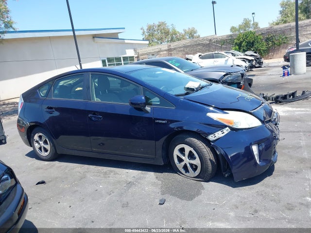 Toyota Prius Two 2014 JTDKN3DU6E1809027 Image 14