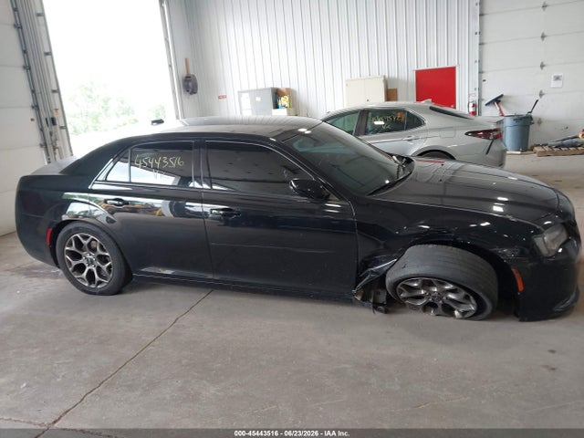 Продаж на аукціоні авто 2016 Chrysler 300 300s, vin: 2C3CCAGG0GH183035, номер лоту: 45443516
