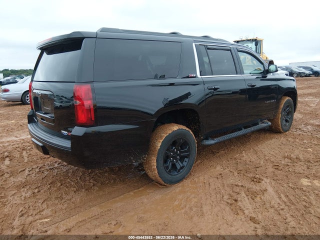 Chevrolet Suburban Lt 2017 1GNSKHKC8HR329469 Image 4