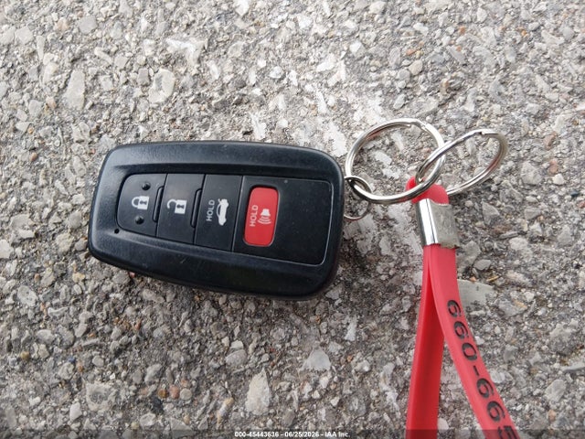4T1B11HK5KU768193 Toyota CAMRY SE