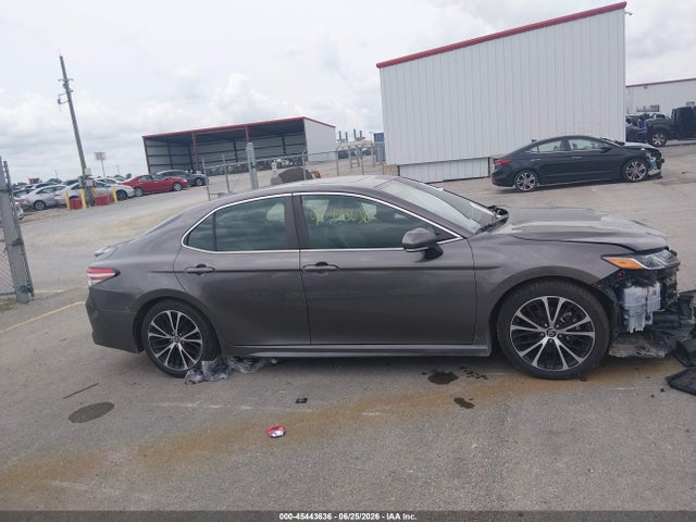 4T1B11HK5KU768193 Toyota CAMRY SE