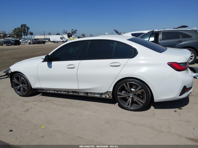 3MW5R1J07M8C13861 BMW 330I