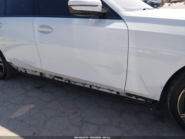 3MW5R1J07M8C13861 BMW 330I