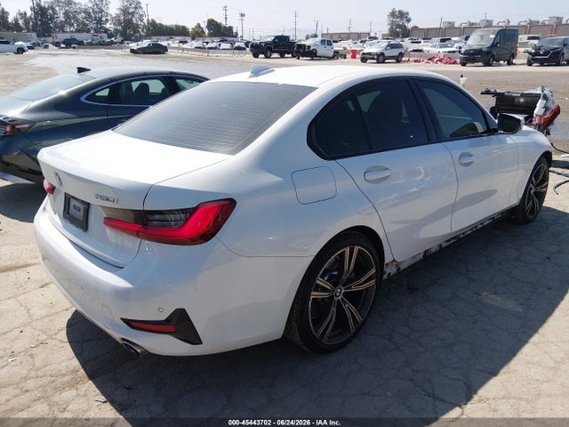 3MW5R1J07M8C13861 BMW 330I