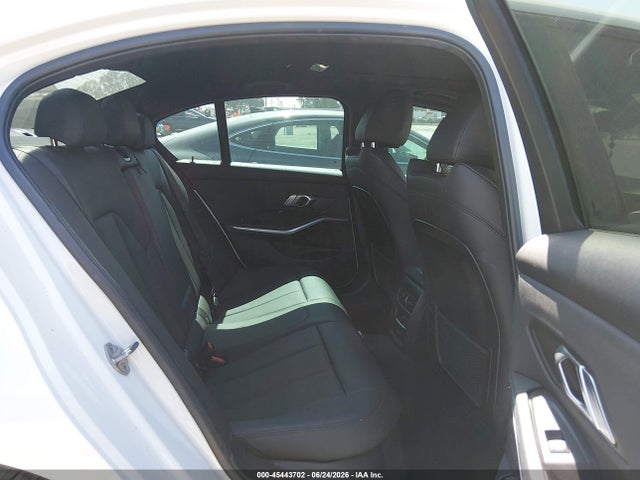 3MW5R1J07M8C13861 BMW 330I