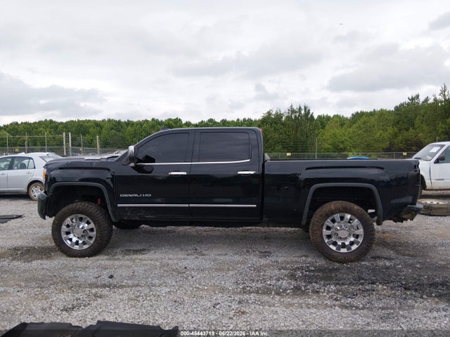 45443719 :رقم المزاد ، 1GT12SEY3KF246484 vin ، 2019 Gmc Sierra 2500hd Denali مزاد بيع