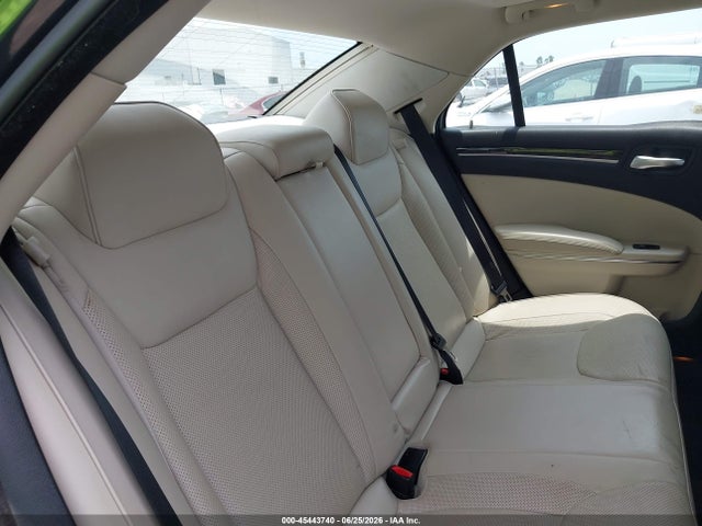 Chrysler 300C 2016 2C3CCAEG8GH170438 Image 19