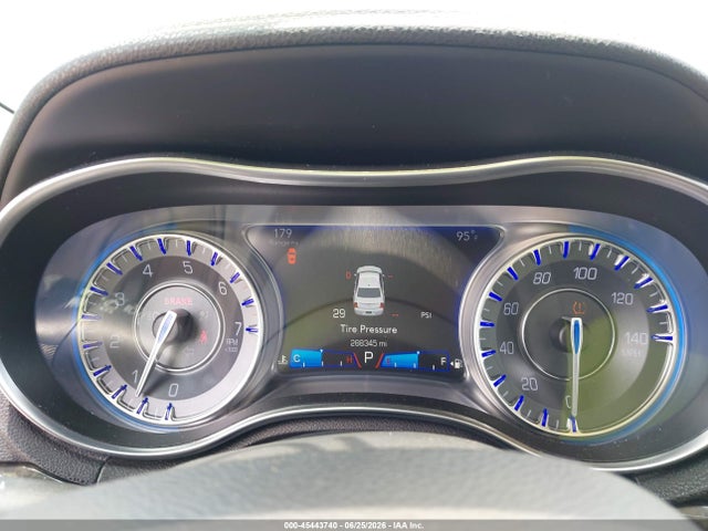 Chrysler 300C 2016 2C3CCAEG8GH170438 Image 7