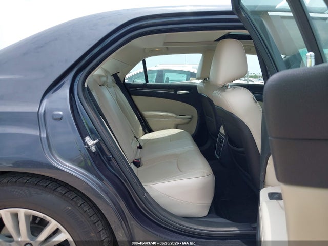 Chrysler 300C 2016 2C3CCAEG8GH170438 Image 8