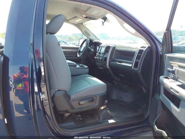 3C6JR6DG0KG502856 RAM 1500 Classic Tradesman 4x2 8&#039; Box