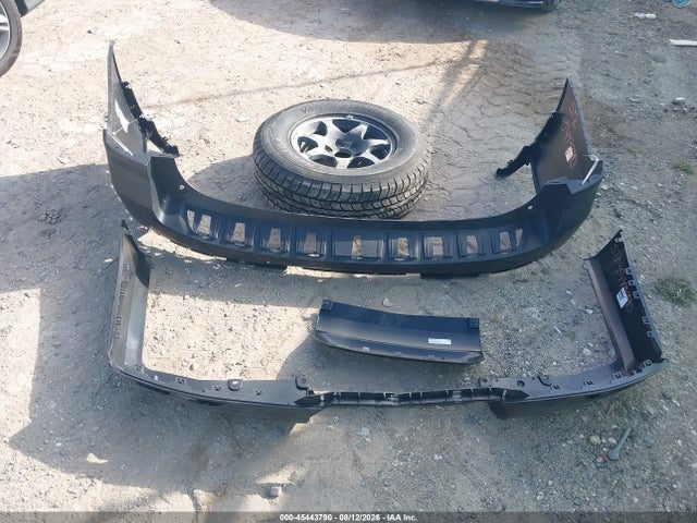 1GNSCNKD2MR243718 Chevrolet Tahoe 2wd Lt