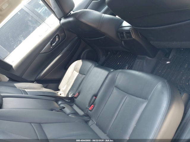 5N1AT2MT9FC846772 Nissan Rogue Sl